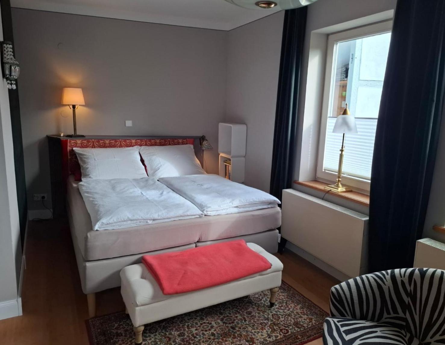 Apartment Leopold Mit Balkon コーブルク エクステリア 写真